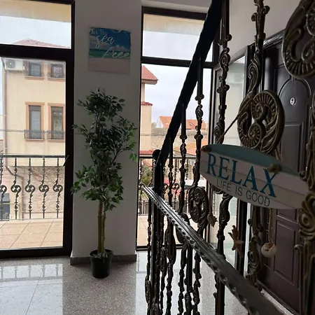 Lägenhetshotell And Waves House 3*