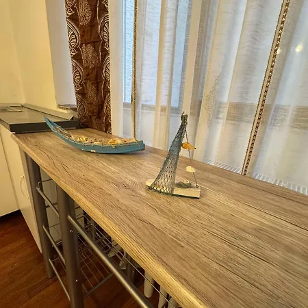 Lägenhetshotell And Waves House Constanţa