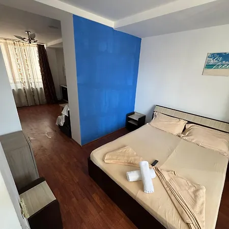 Lägenhetshotell And Waves House 3*