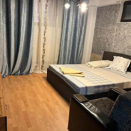 Aparthotel And Waves House