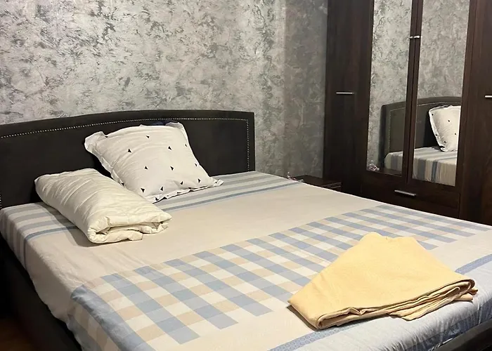 Aparthotel And Waves House