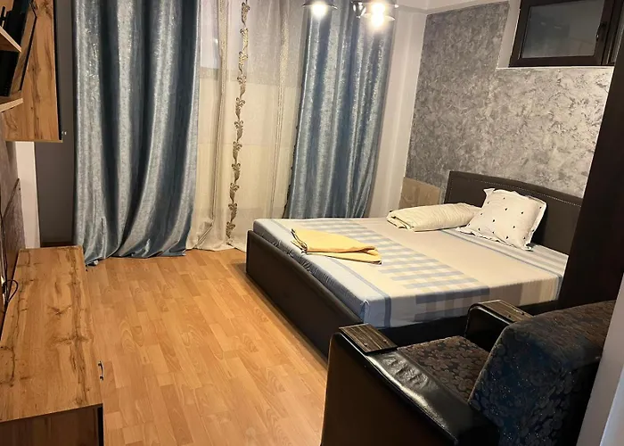 Aparthotel And Waves House